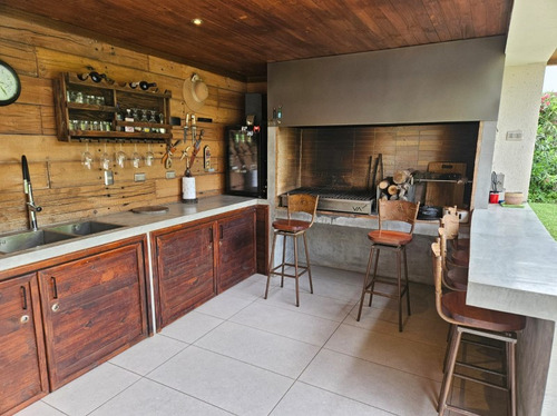 Vendo Casa En Condominio Las Calandrias Chicureo Colina