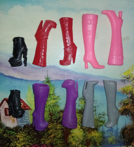 Lote Botas De Goma, Barbi, Monster High Barbie (Usado)
