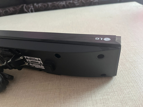 Soundbar Lg Sk1d 2.0 Canales Bluetooth Negro (Usado)