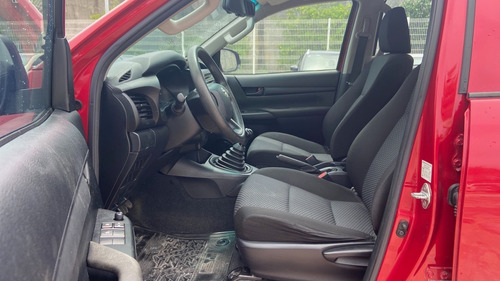 Imagen 4 de 14 de Toyota Hilux Sr 2018