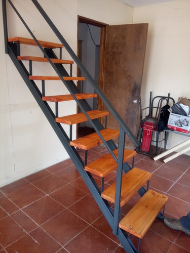 Escaleras Interior $3700 Mt Hierro Y Madera