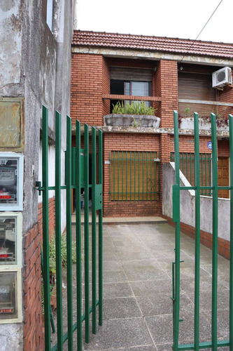 Venta Duplex 5 Amb Cochera Quincho A Refaccionar