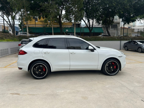 Porsche Cayenne 4.8 4X4 V8 32V TURBO GASOLINA 4P TIPTRONIC