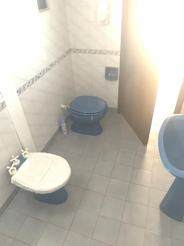 Imagen 11 de 25 de En Venta Casa En 2 Plantas, Ambientes Comodos Y Ventilados.