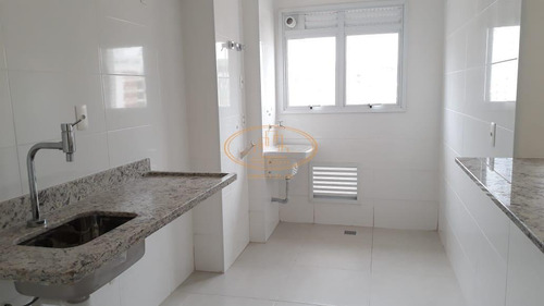 Apartamento Com 2 Dormitório(s) Localizado(a) No Bairro Boqueirão Em Santos / Santos - 6801