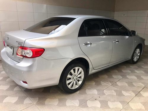 Toyota Corolla 2013 2.0 16v Altis Flex Aut. 4p
