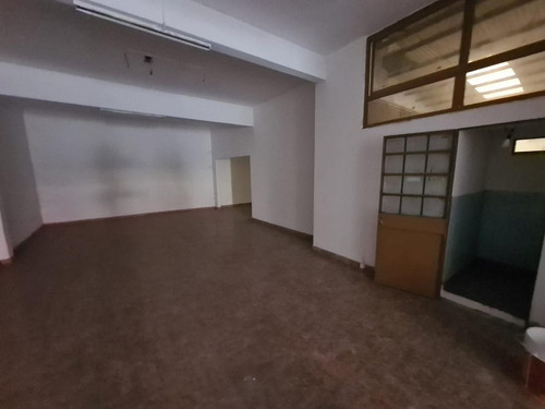 Imagen 6 de 10 de Local Comercial 130 M² C/ 2 Baños, Cocina Y Patio - San Justo