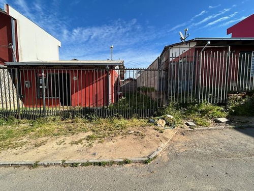 Casa En Venta De 2 Dorm. En Maule