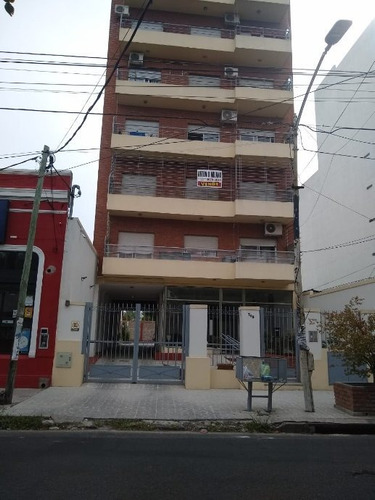 Imagen 2 de 13 de Semipiso En Venta En Moron Sur