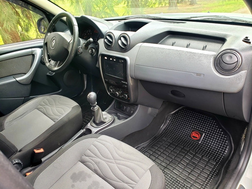 Renault Duster 2.0 4x2 Luxe Nav 138cv 2014