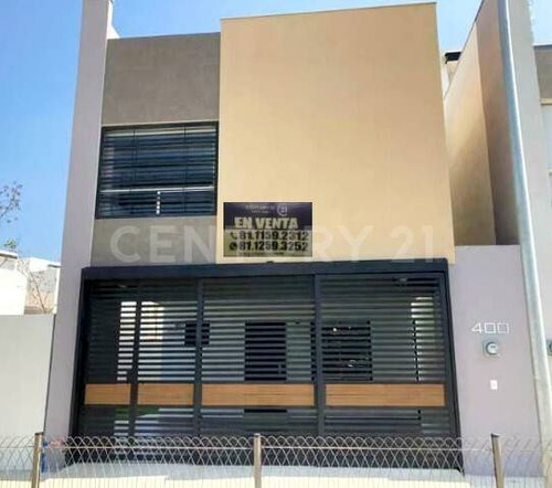 Pre Venta De Casa De 3 Niveles, García, N.l.