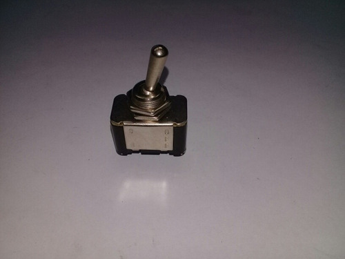 Switch On-off 12v Universal 1-pase L831