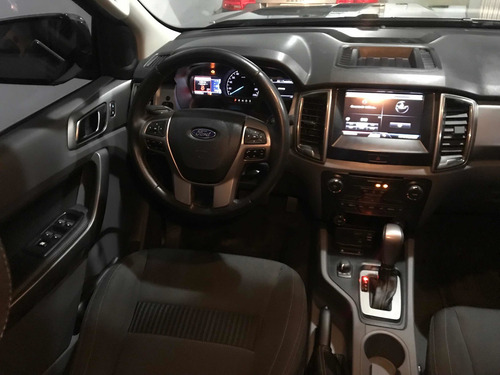 Imagen 11 de 12 de Ford Ranger 3.2 Cd Xlt Tdci 200cv Automática 4x4 2017