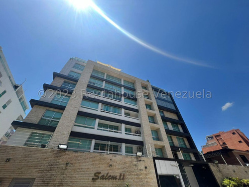 Apartamento En Venta En Los Naranjos De Las Mercedes. Rl