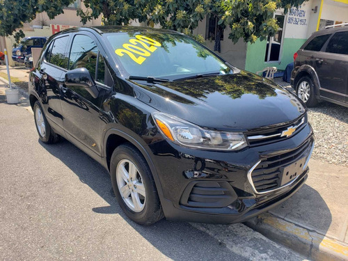 Imagen 2 de 10 de Chevrolet Trax