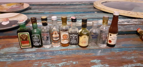 botellas de cristal para zumos y bebidas con alto porcentaje botellas de bolsillo mini botellas de licor pequeñas botellas de cristal con tapón de rosca Elegante y moderno 