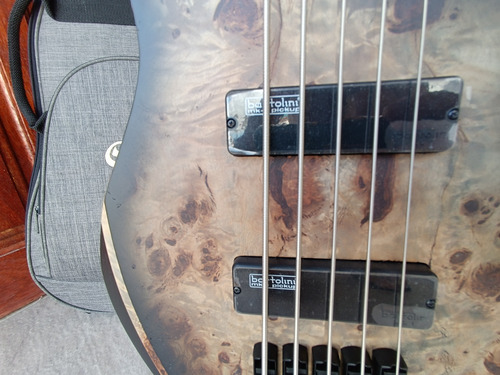 Baixo Cort Headles 5 Cordas Ativo/passivo Com Bartolini Zero Destro Marrom Laqueado 5 (Usado)