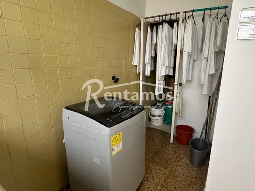 Casa-local En Arriendo En Av Jardín. Cod A775891