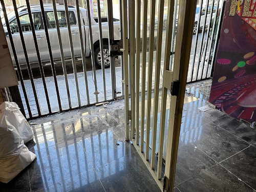 Local Comercial De 310 M2 Con Excelente Ubicación Y Flujo