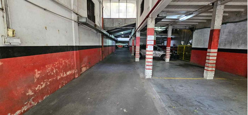 Venta Cochera Fija Cubierta Barrio De Balvanera
