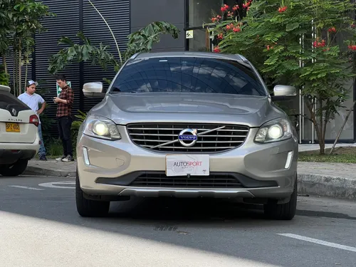 Volvo XC60 2.5 T5 Awd Summum