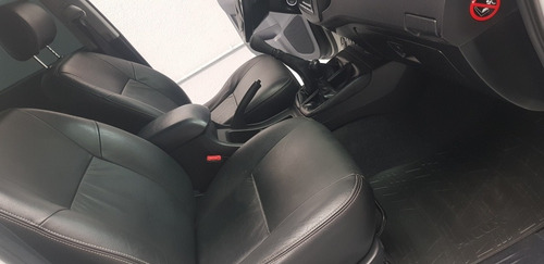 Toyota Hilux 3.0 Cd Srv Cuero 171cv 4x4 2014