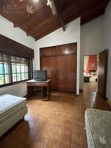 Imagen 22 de 30 de Casa En Venta 5 Amb En Parque Leloir