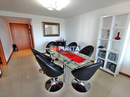 Imagen 6 de 19 de Apartamento En Torre De Categoria.