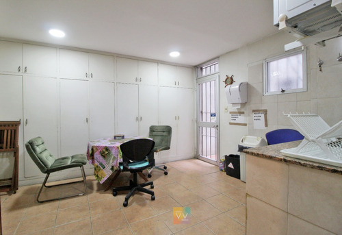 Venta Oficina Ciudad Vieja