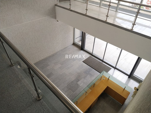 Venta De Oficina En El Edificio Tecnoavila, Boleíta Norte T4 172m2