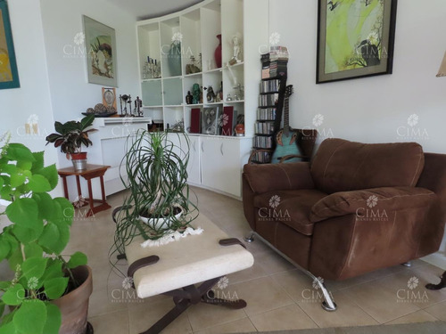 Imagen 14 de 30 de Venta Casa Moderna Con Vista Y Alberca En Cuernavaca - V72