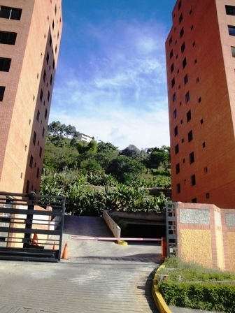 Imagen 2 de 14 de Apartamento A Estrenar En Colinas De La Tahona