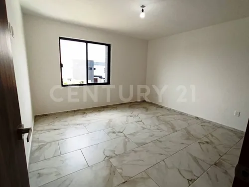 Casa En Venta, Nueva, Lomas De Cocoyoc, Con Alberca Y Jardín, Morelos
