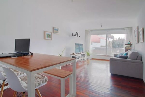 Hermoso Apartamento En Malvín Sur, Al Frente, 52 M2 - 2d / 1b - Con Garage. Amenidades (piscina, Gym Y Parrillero).