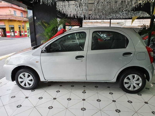 Toyota Etios X 1.3 Flex 16v 5p.mec