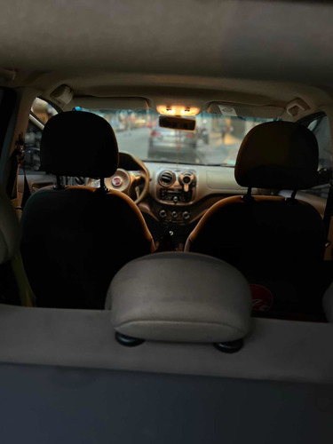 Imagen 5 de 6 de Fiat Palio 2015 1.6 Essence 115cv