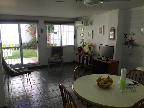 Imagen 5 de 21 de Casa - Mart.-fleming/panam.