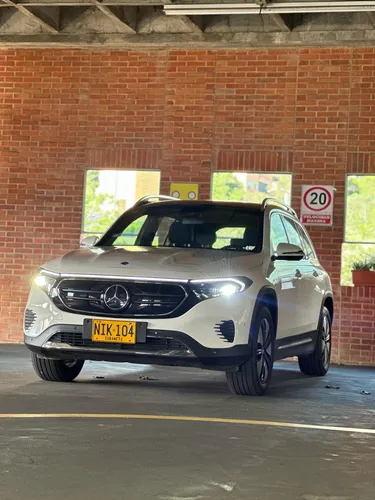 Mercedes Benz Eqb 260