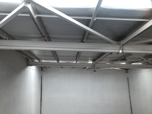 Arriendo Nuevo Bodegas De 236,87 M2 Galpón + 83,12 M2 Oficin