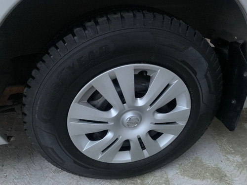 Imagen 13 de 15 de Nissan Urvan 2.5 15 Pas Amplia Aapack Seg Mt 2016