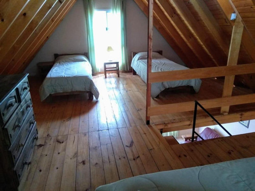 Complejo De Cabañas En Venta - 3 Dormitorios 3 Baños - 445mts2 - Balneario Marisol