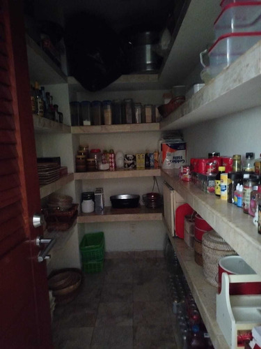 Villa De Lujo En Venta Pegada A La Playa, Kovay Gardens