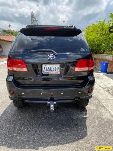 Imagen 4 de 13 de Toyota Fortuner Automatico 4x4