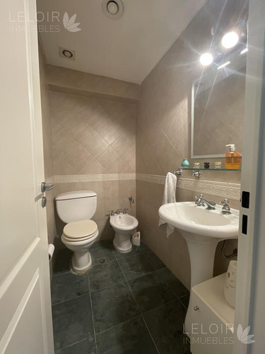 Casa En Venta 4 Amb En Parque Leloir