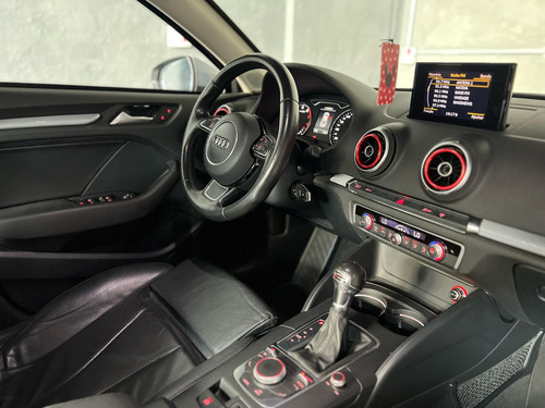 Audi A3 Sedan 1.8 Tfsi Ambition S-tronic 4p