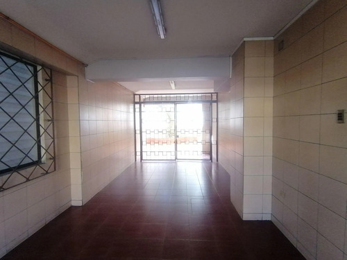 Amplia Oficina Pleno Centro