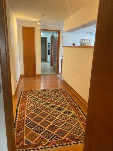 Imagen 17 de 27 de Precioso Departamento En Un Quinto Piso En Venta En Vitacura