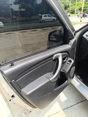 Renault Logan F.Ii 1.6 Expression Fii