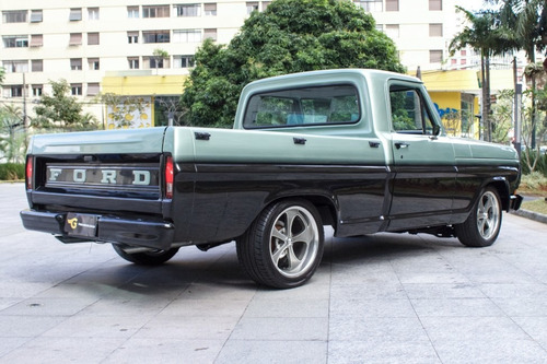 1986 Ford F100 V8