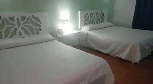 Hotel Resorts. En Barahona. Amueblado Completamente.